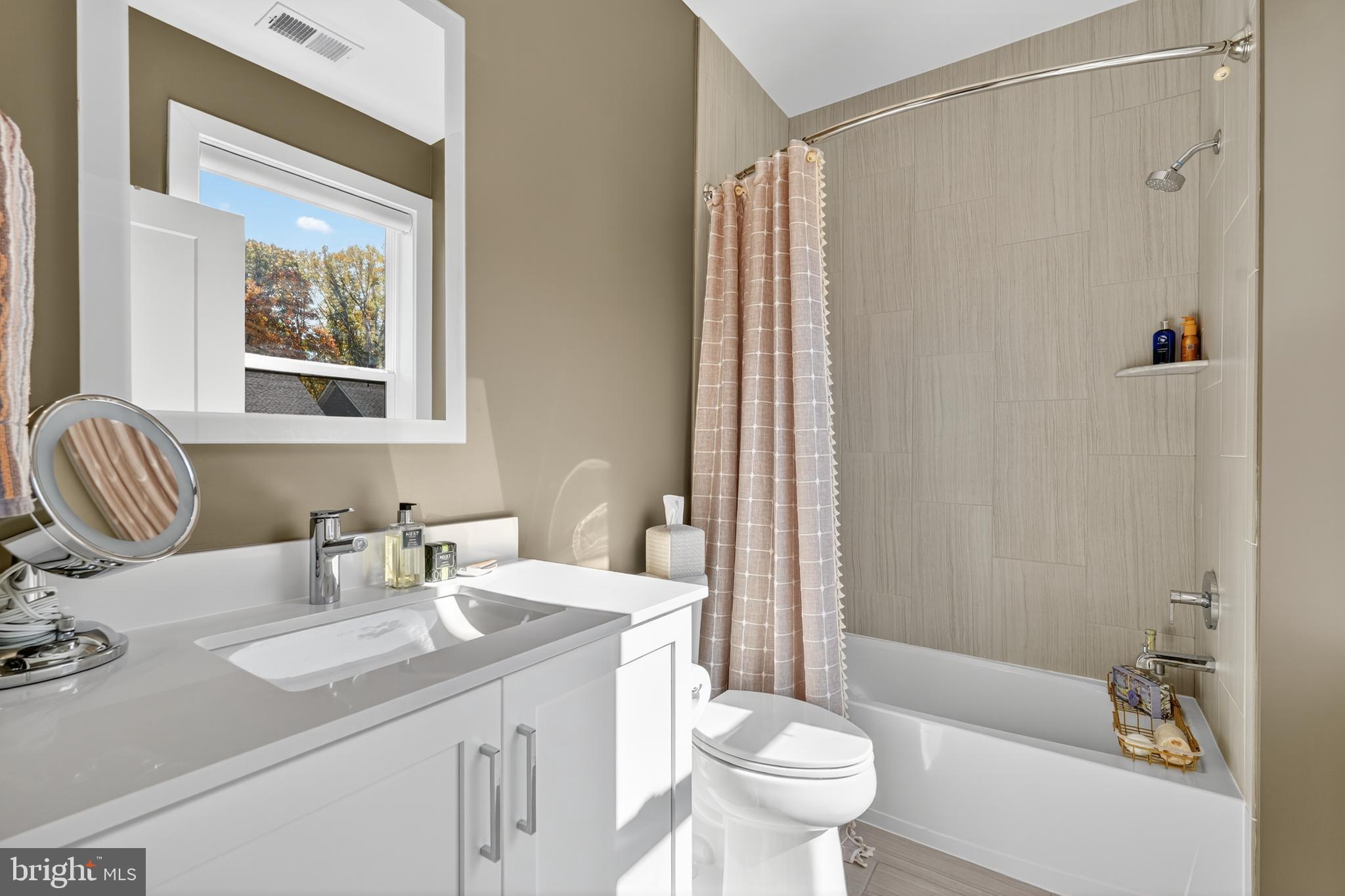 3262 ROYAL FERN PLACE