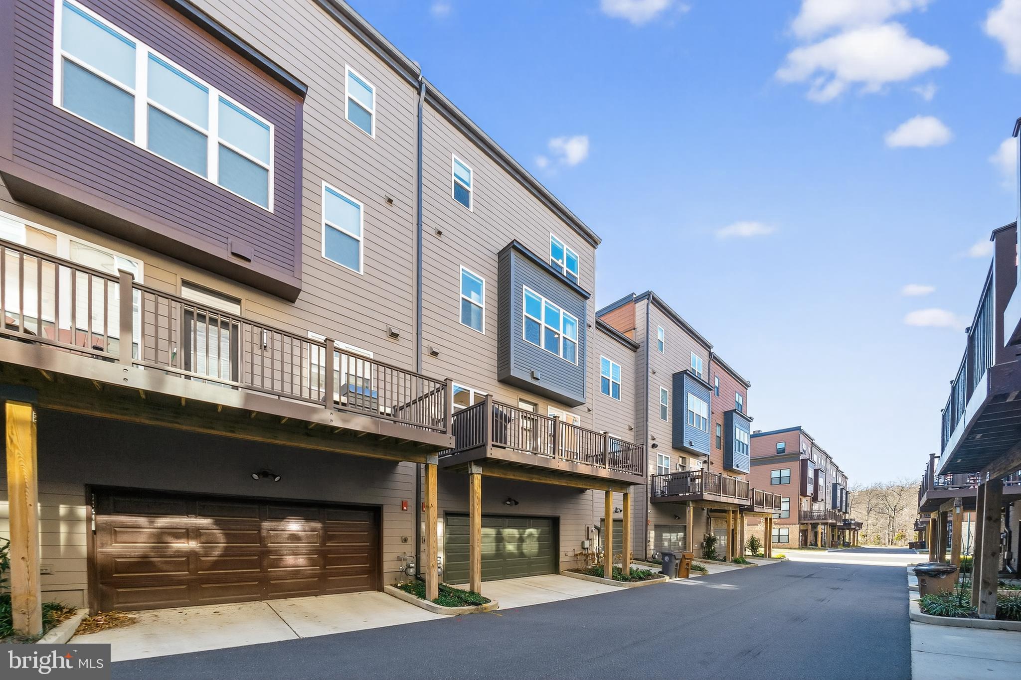 3262 ROYAL FERN PLACE