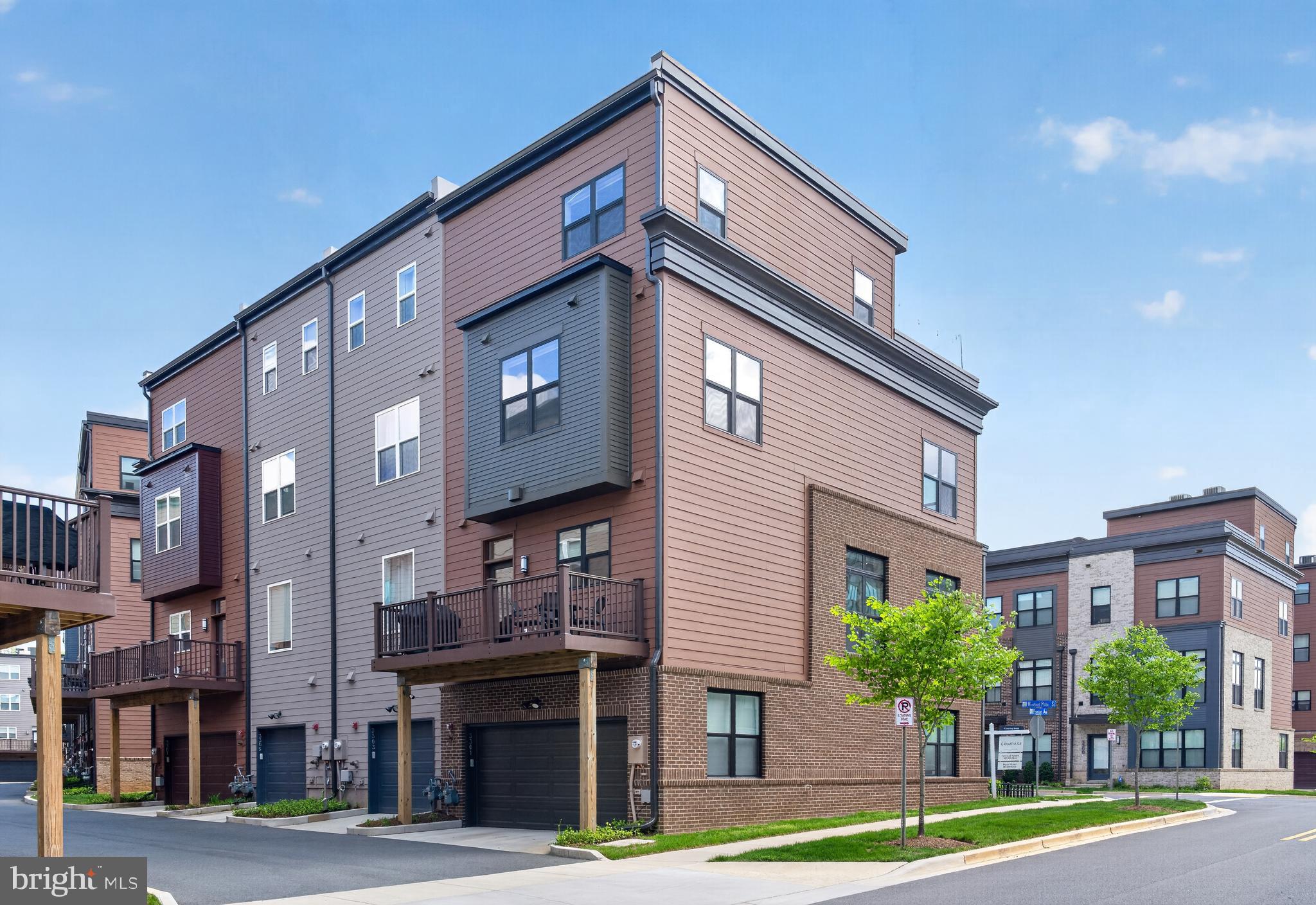 3301 WOODLAND PHLOX STREET