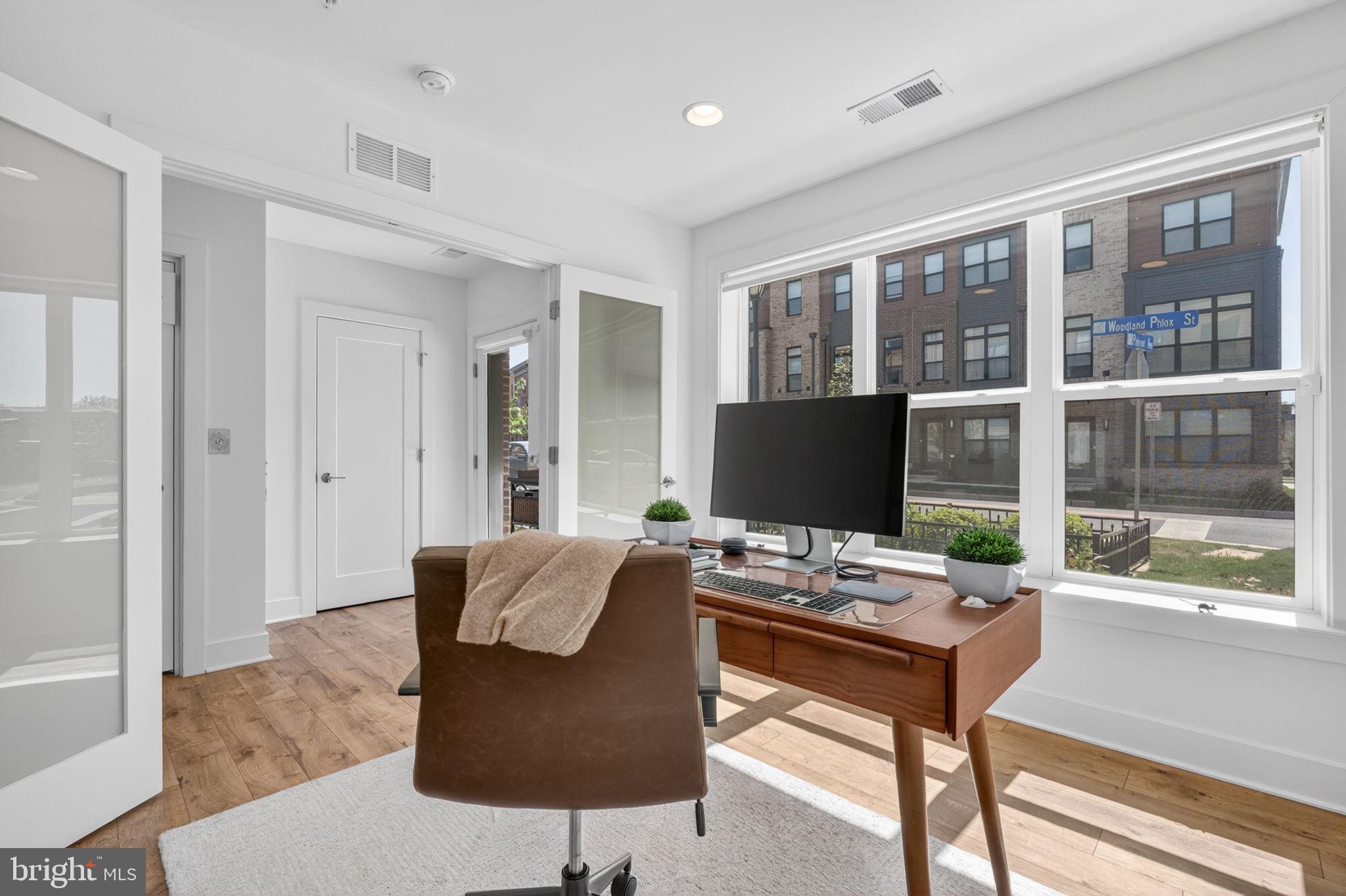 3301 WOODLAND PHLOX STREET