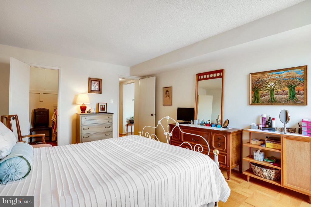 118 MONROE STREET Unit: 304