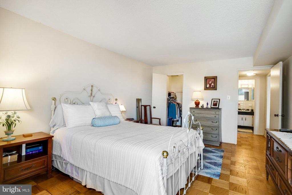 118 MONROE STREET Unit: 304