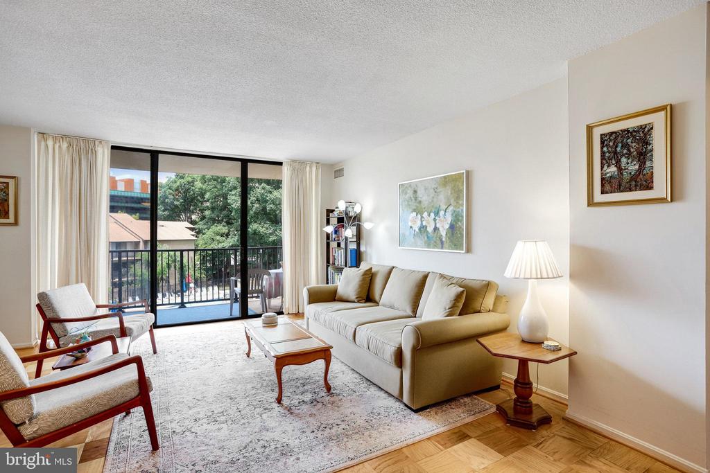118 MONROE STREET Unit: 304