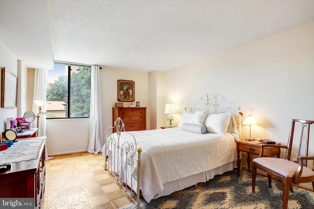 118 MONROE STREET Unit: 304