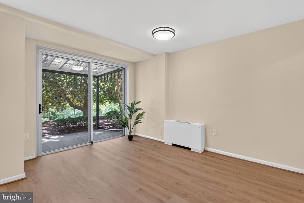 10500 ROCKVILLE PIK Unit: G17