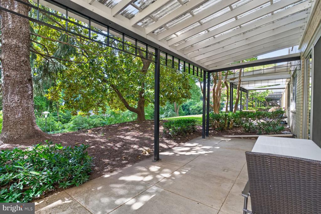 10500 ROCKVILLE PIK Unit: G17