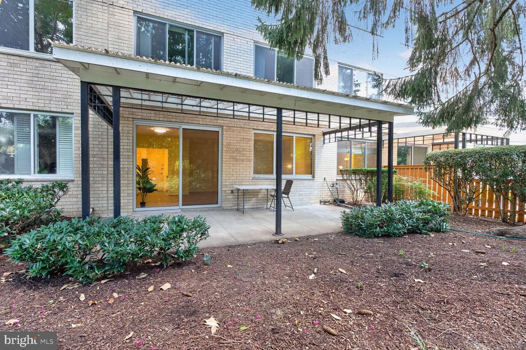 10500 ROCKVILLE PIK Unit: G17
