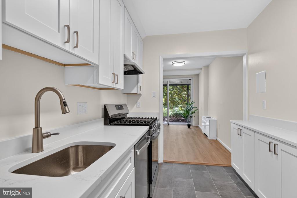 10500 ROCKVILLE PIK Unit: G17