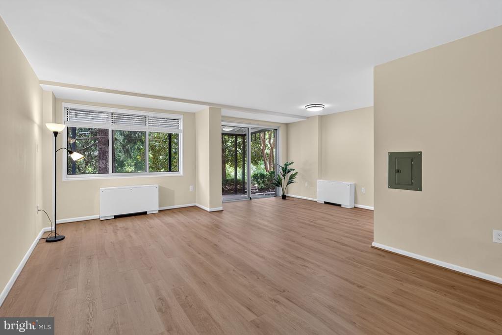 10500 ROCKVILLE PIK Unit: G17