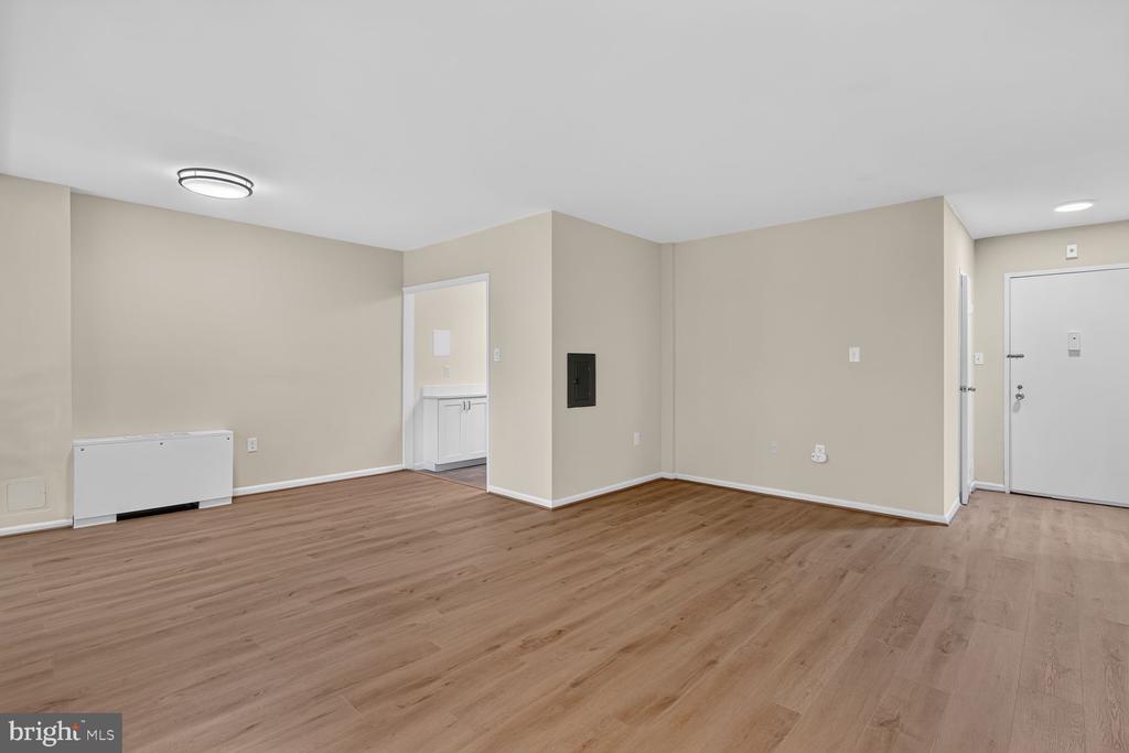 10500 ROCKVILLE PIK Unit: G17
