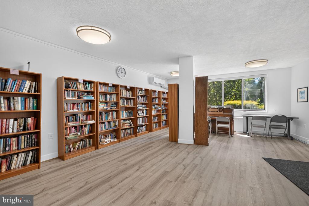 10500 ROCKVILLE PIK Unit: G17
