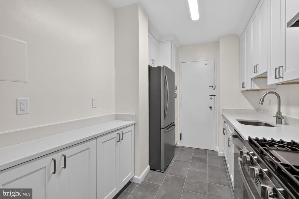 10500 ROCKVILLE PIK Unit: G17