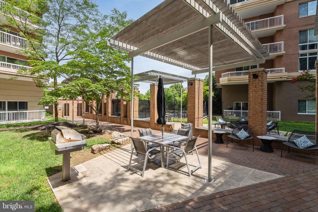 3101 N Hampton Dr #1312