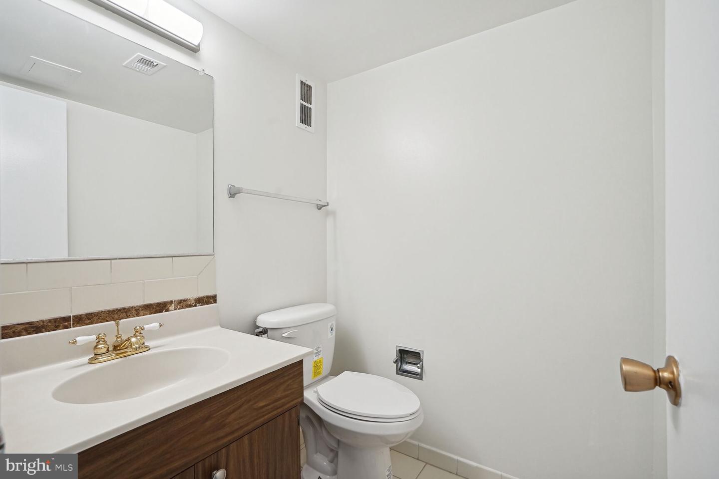 3713 S George Mason Dr #507