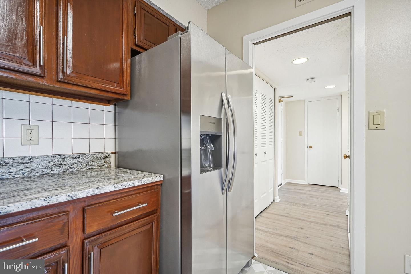 3713 S George Mason Dr #507