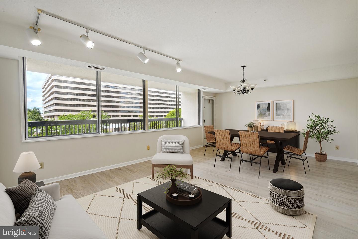 3713 S George Mason Dr #507