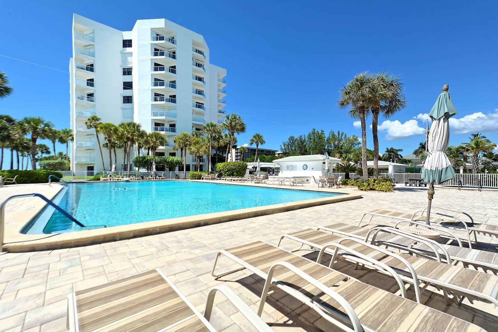 1050 LONGBOAT CLUB ROAD Unit: 904