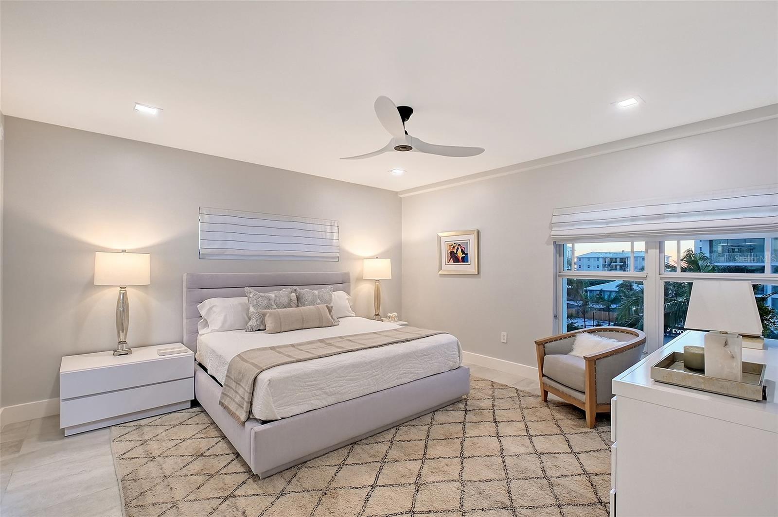 650 GOLDEN GATE PT #403