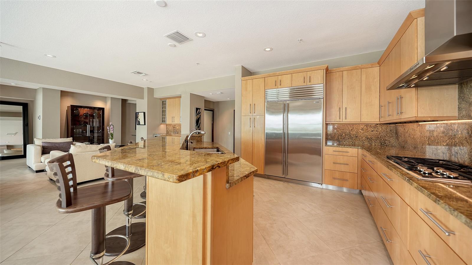 650 GOLDEN GATE PT #602