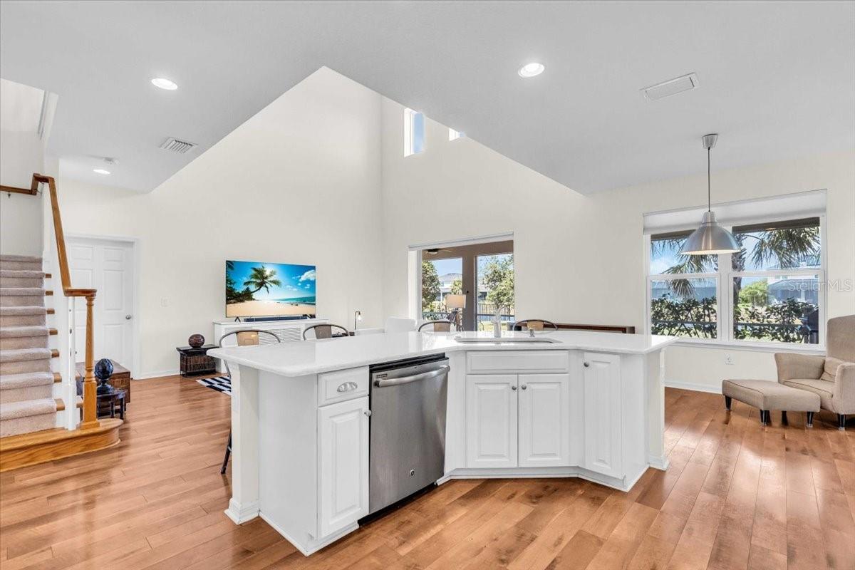 5740 SUNFLOWER CIR