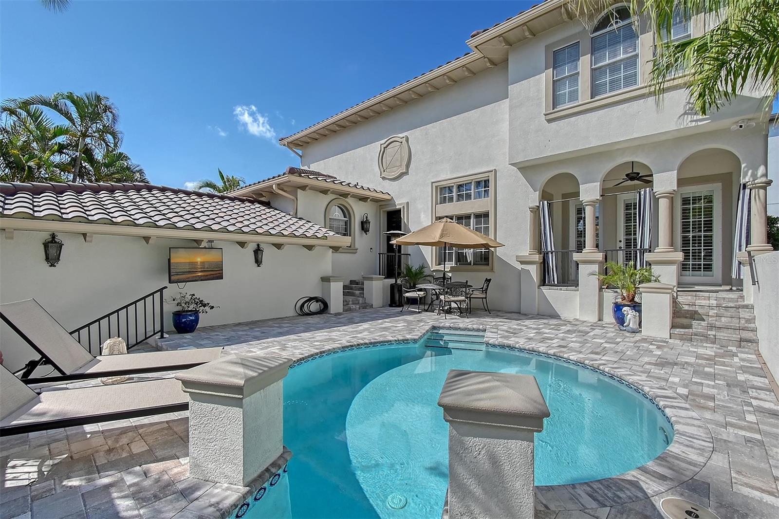 4108 ROBERTS POINT RD