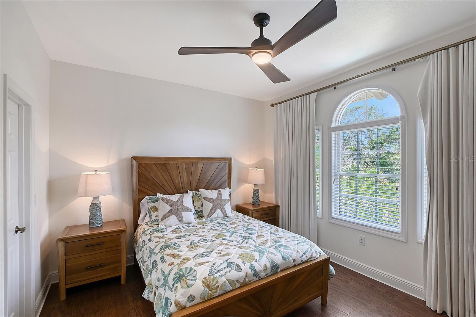 4108 ROBERTS POINT RD