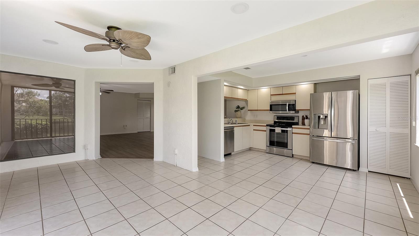 5223 HERON WAY #104