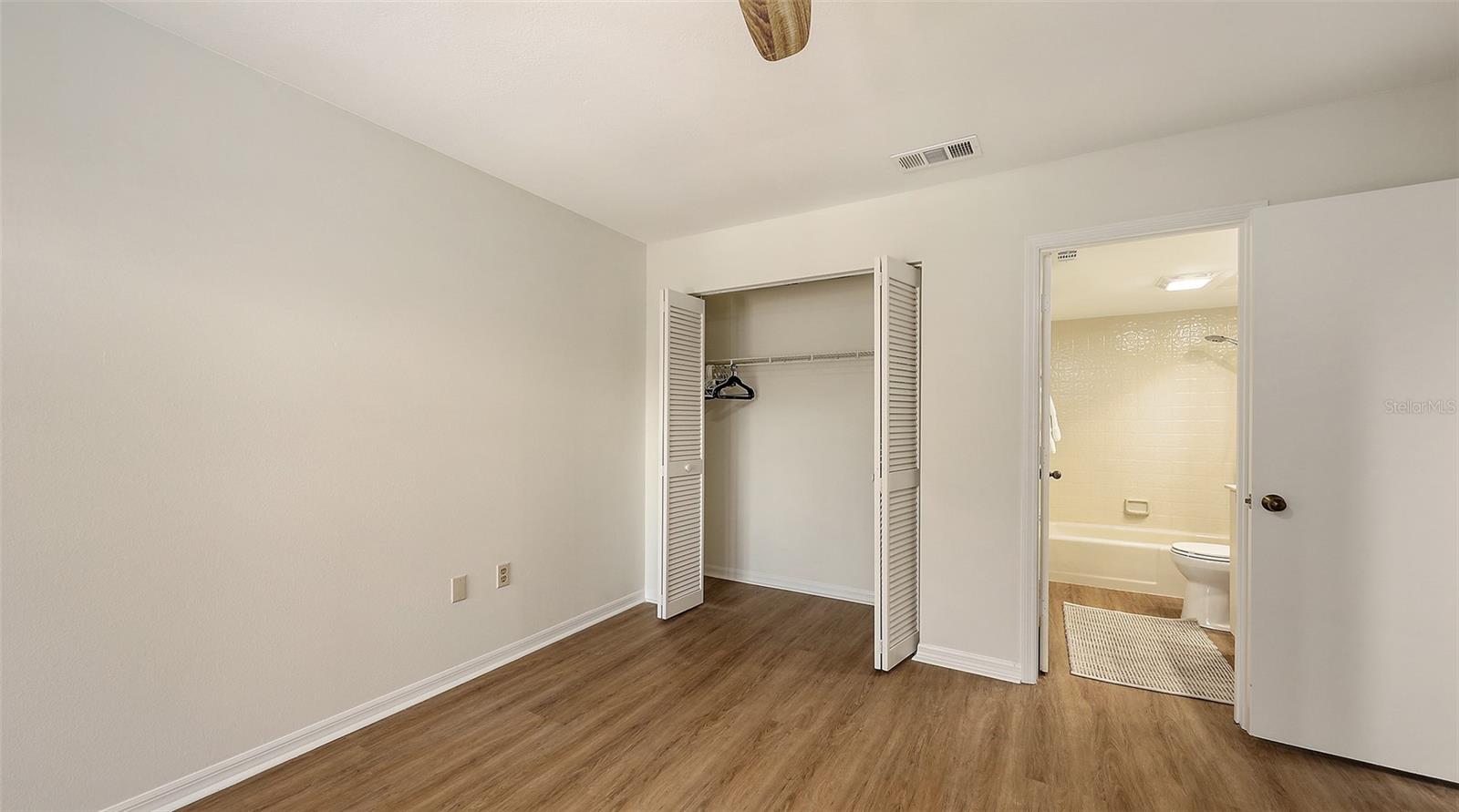 5223 HERON WAY #104