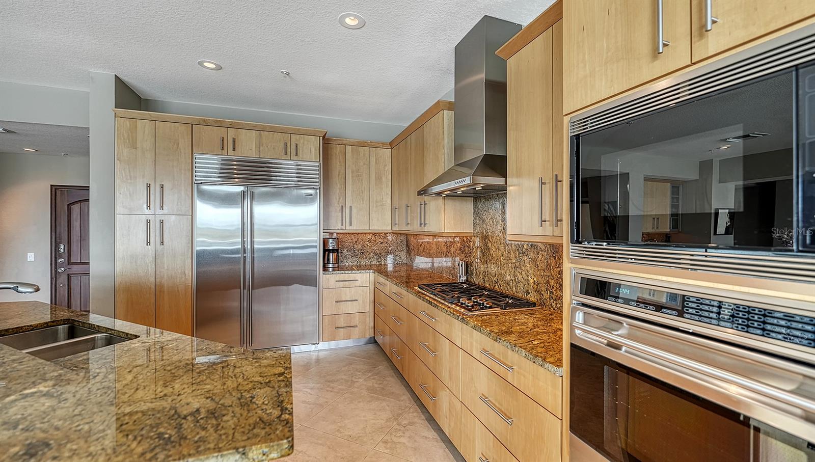 650 GOLDEN GATE PT #602