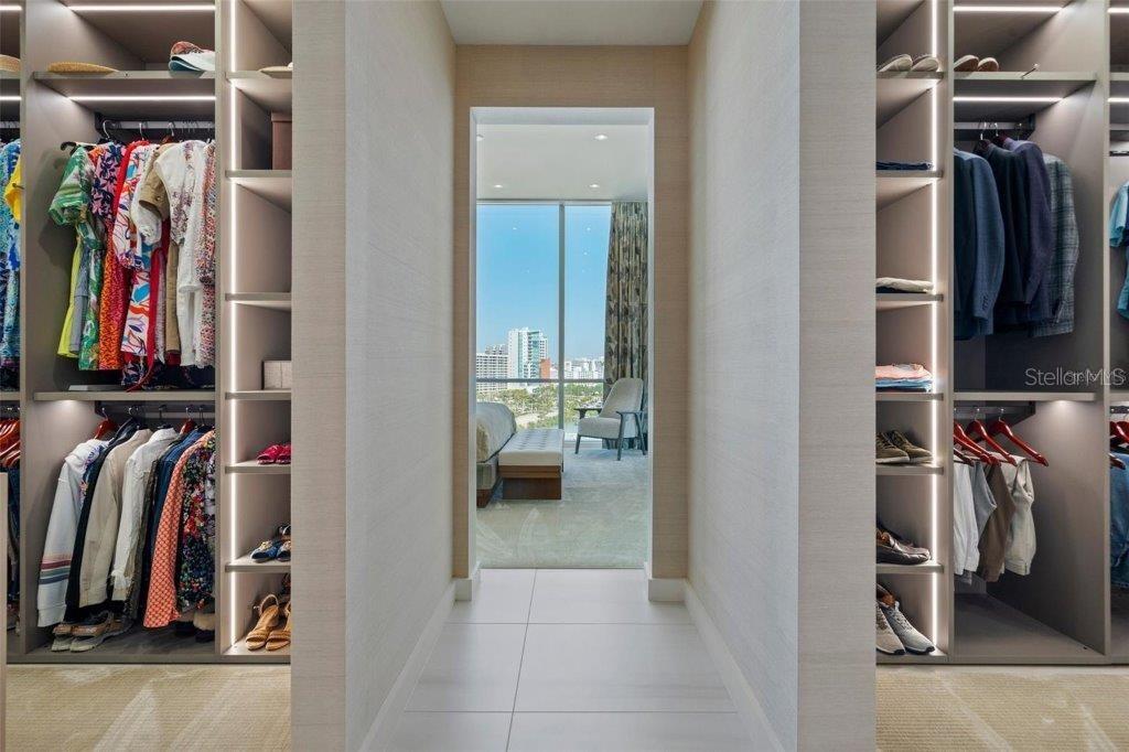 111 GOLDEN GATE PT #802PH