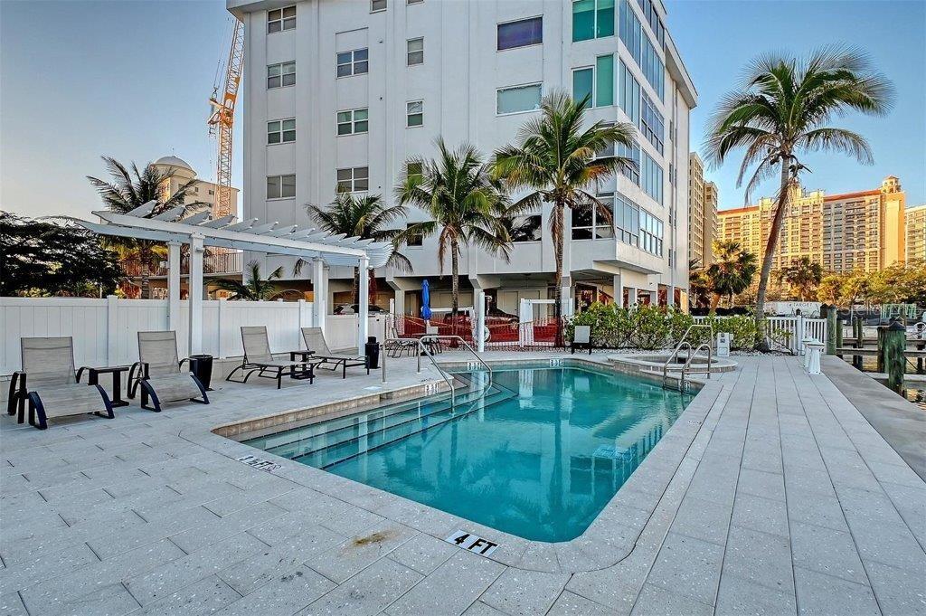 650 GOLDEN GATE PT #403