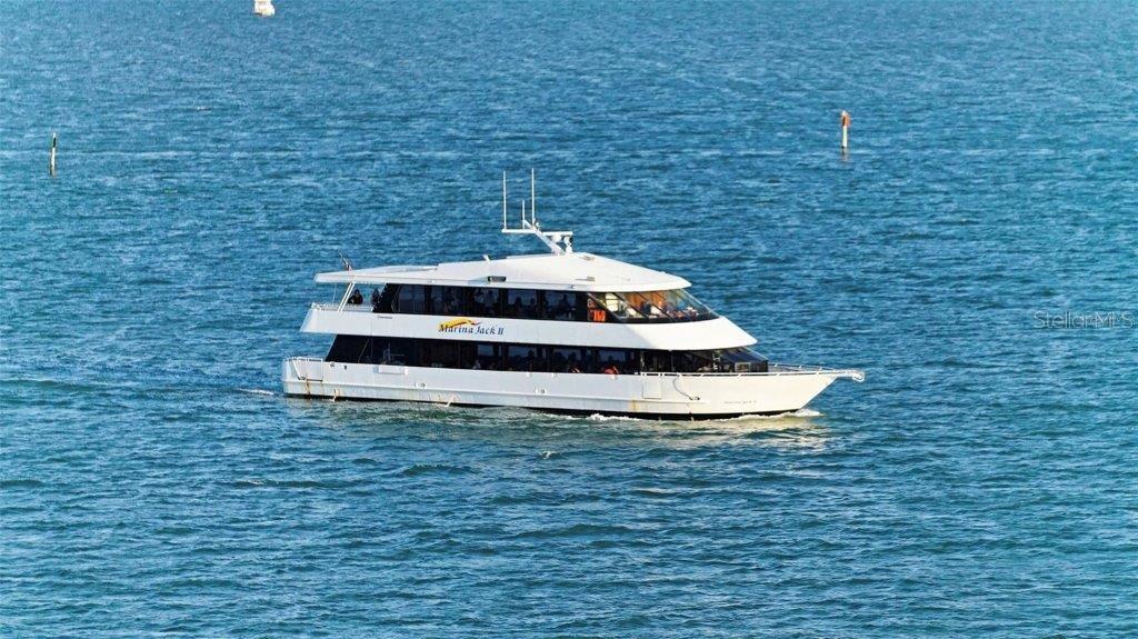 650 GOLDEN GATE PT #403