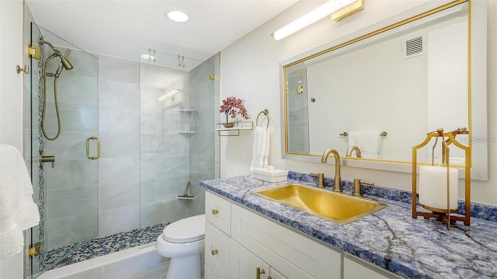 101 S GULFSTREAM AVE #15B