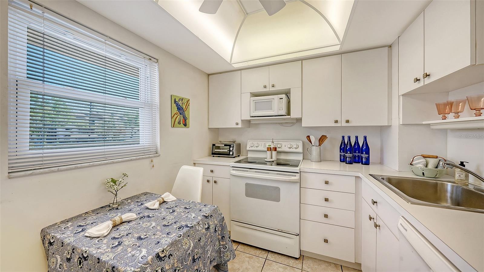 1257 S PORTOFINO DR #203