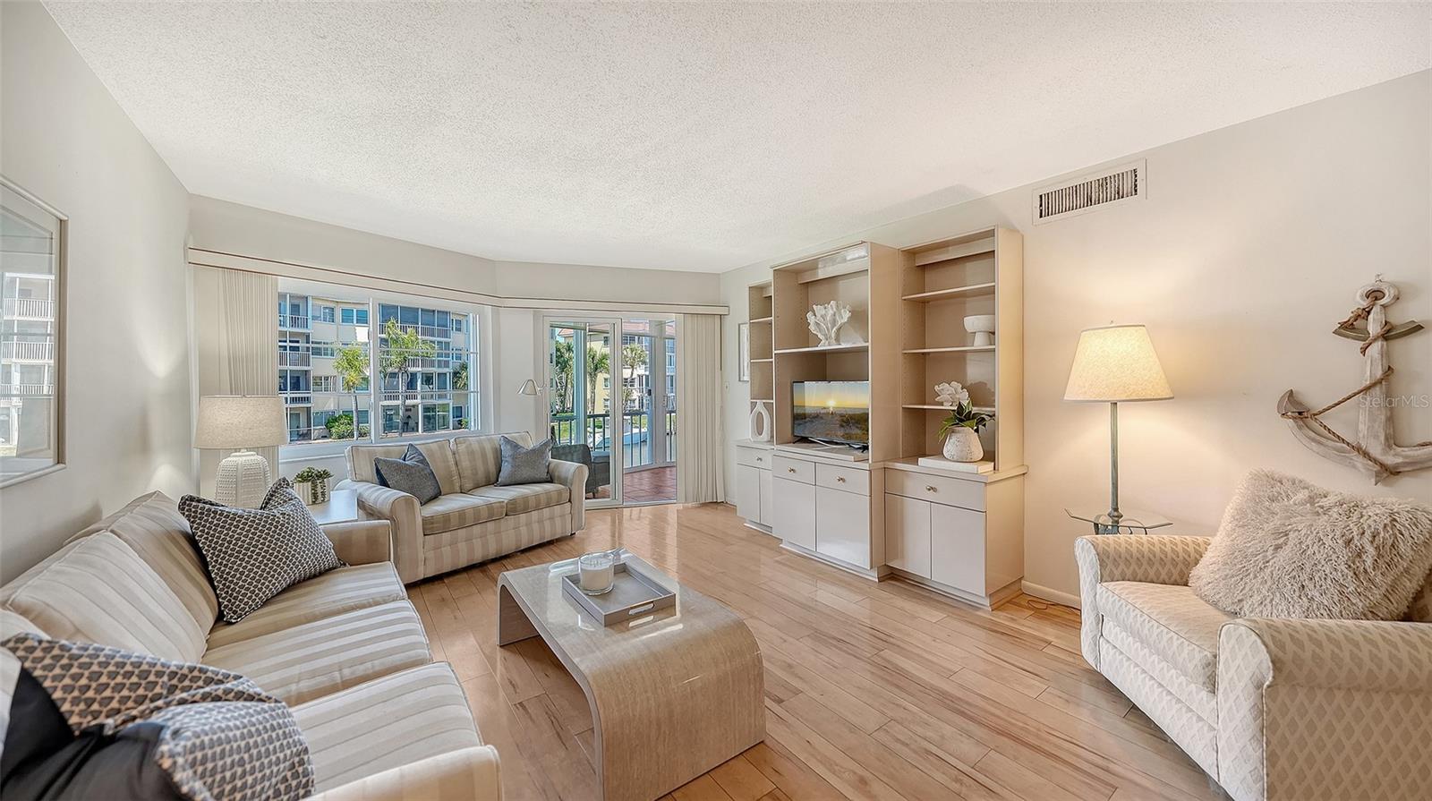 1257 S PORTOFINO DR #203