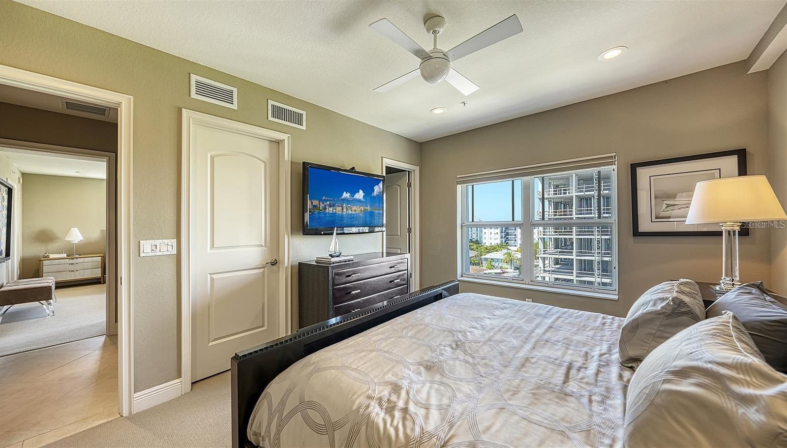 650 GOLDEN GATE PT #602