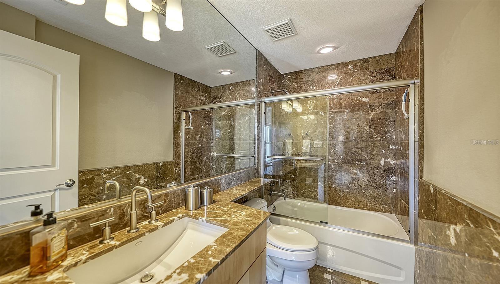 650 GOLDEN GATE PT #602