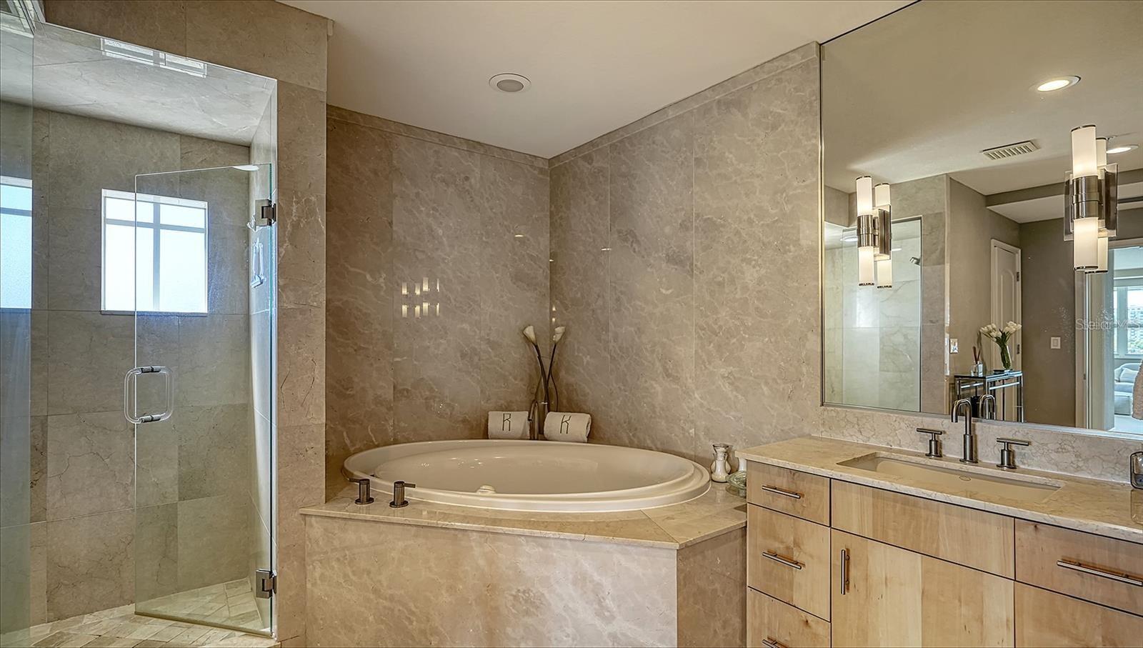 650 GOLDEN GATE PT #602