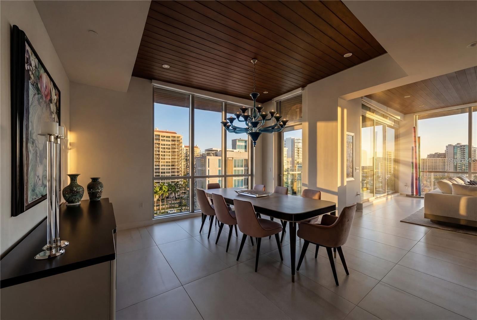 111 GOLDEN GATE PT #802PH