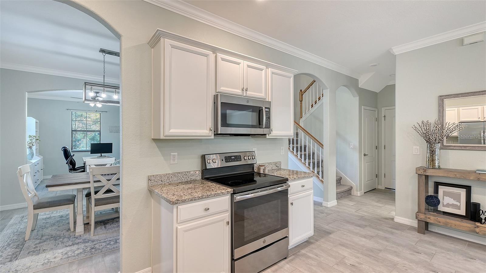 12801 CINQUETERRE DR