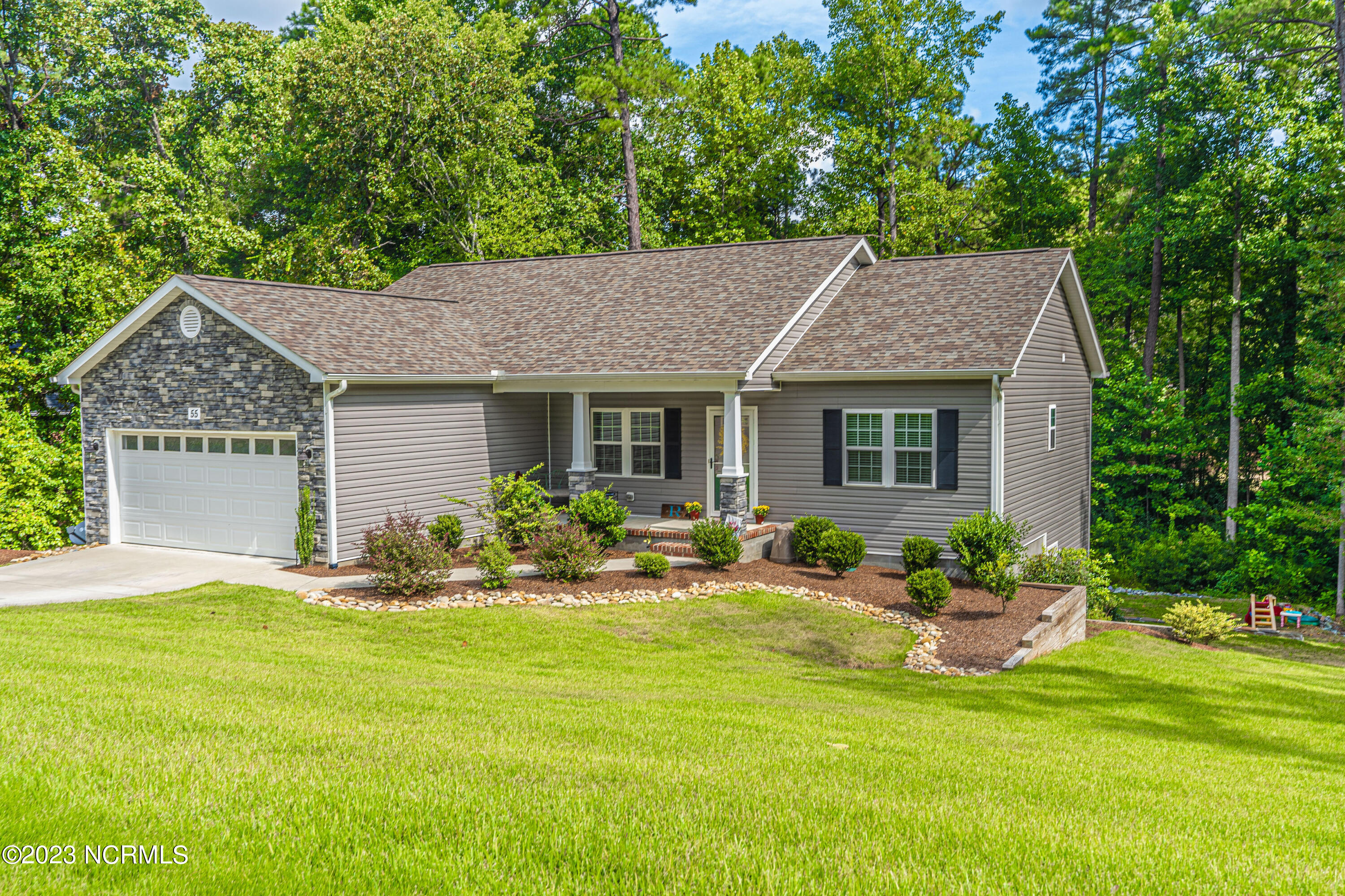 55 Bridle Path Circle