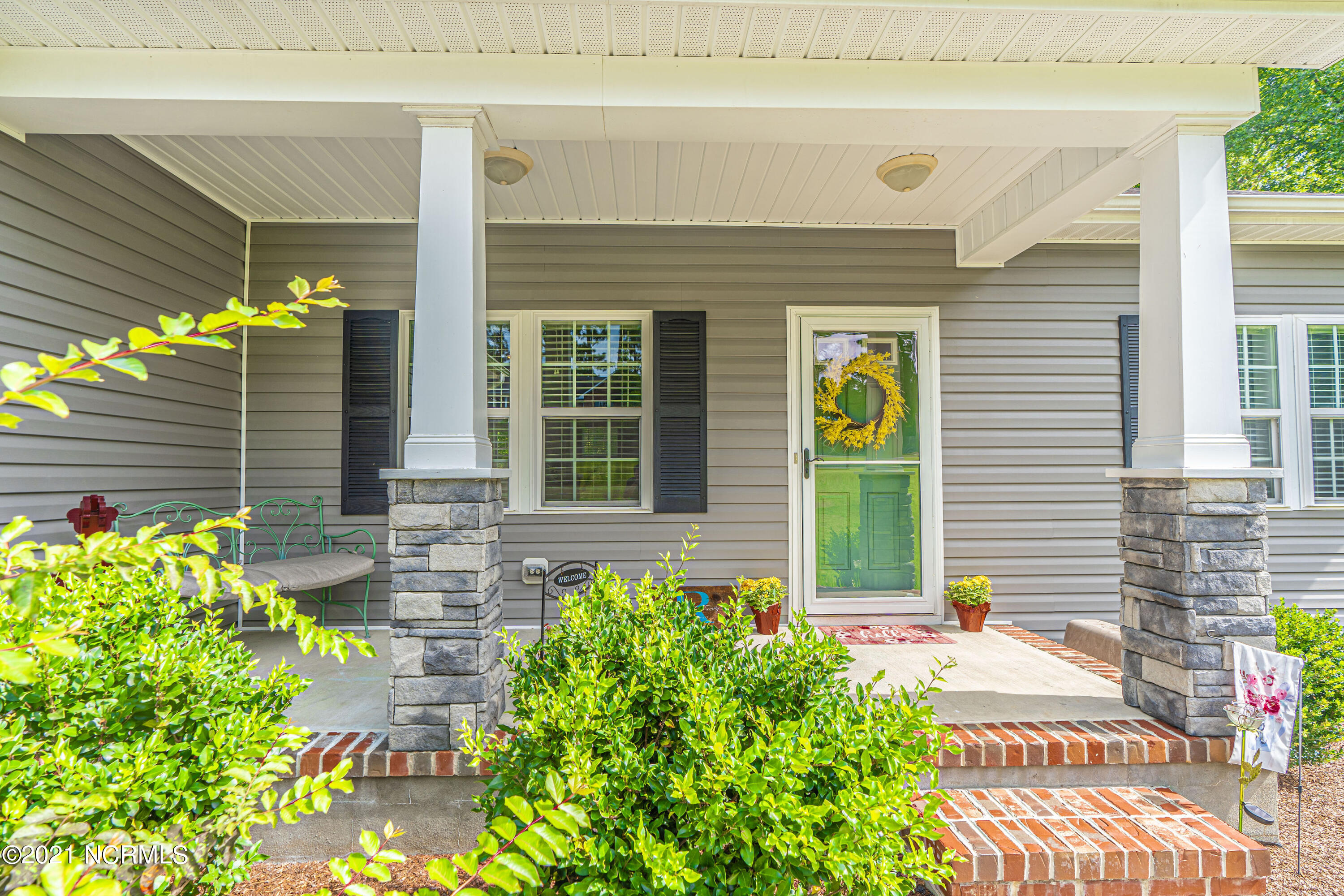 55 Bridle Path Circle