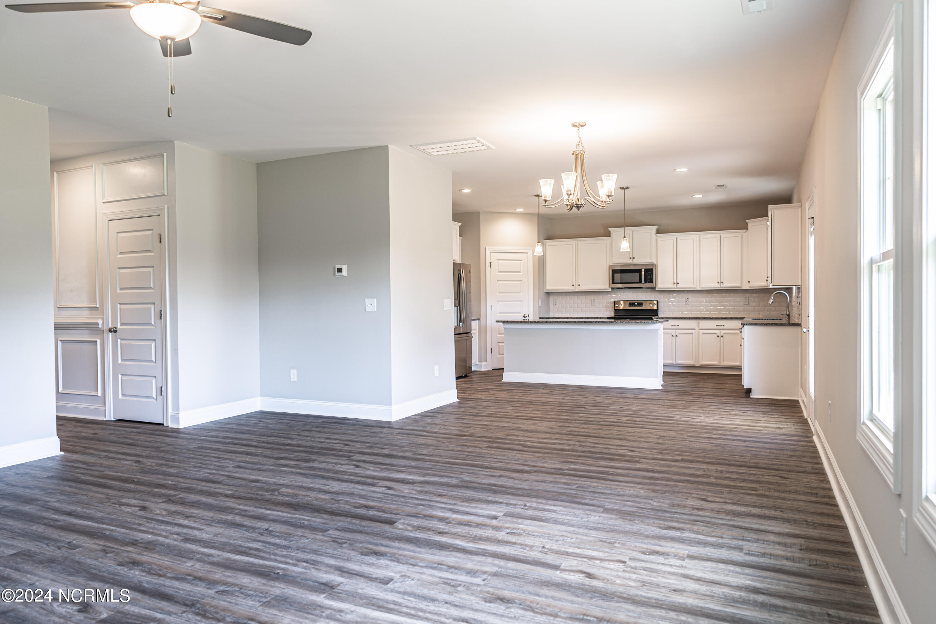 535 Dunsmore Drive 7