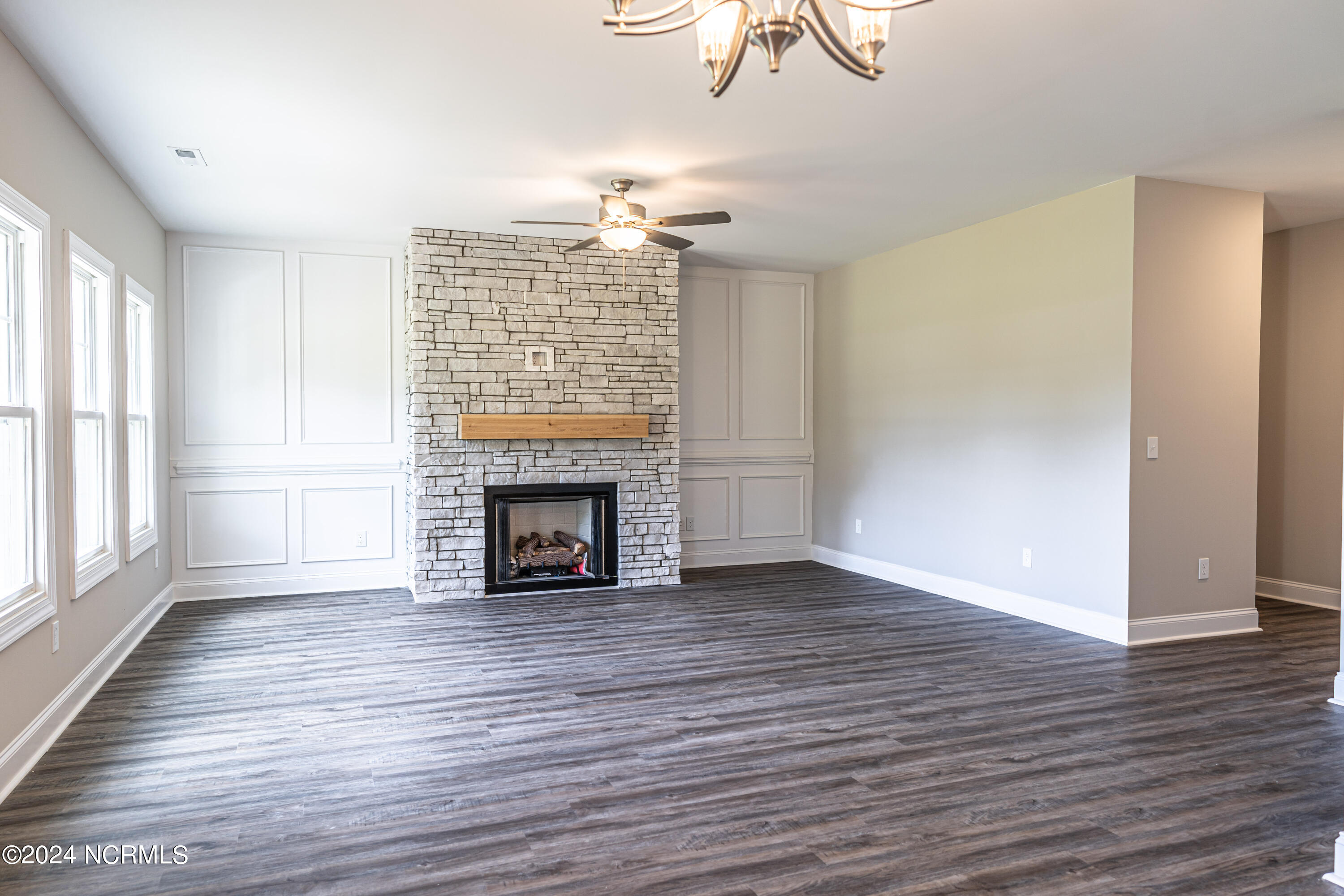 535 Dunsmore Drive 7