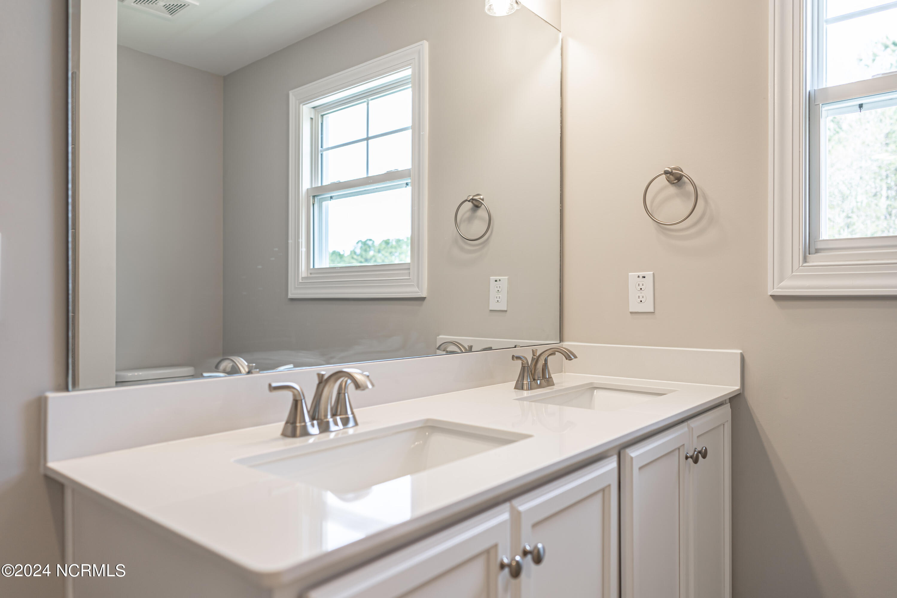 535 Dunsmore Drive 7