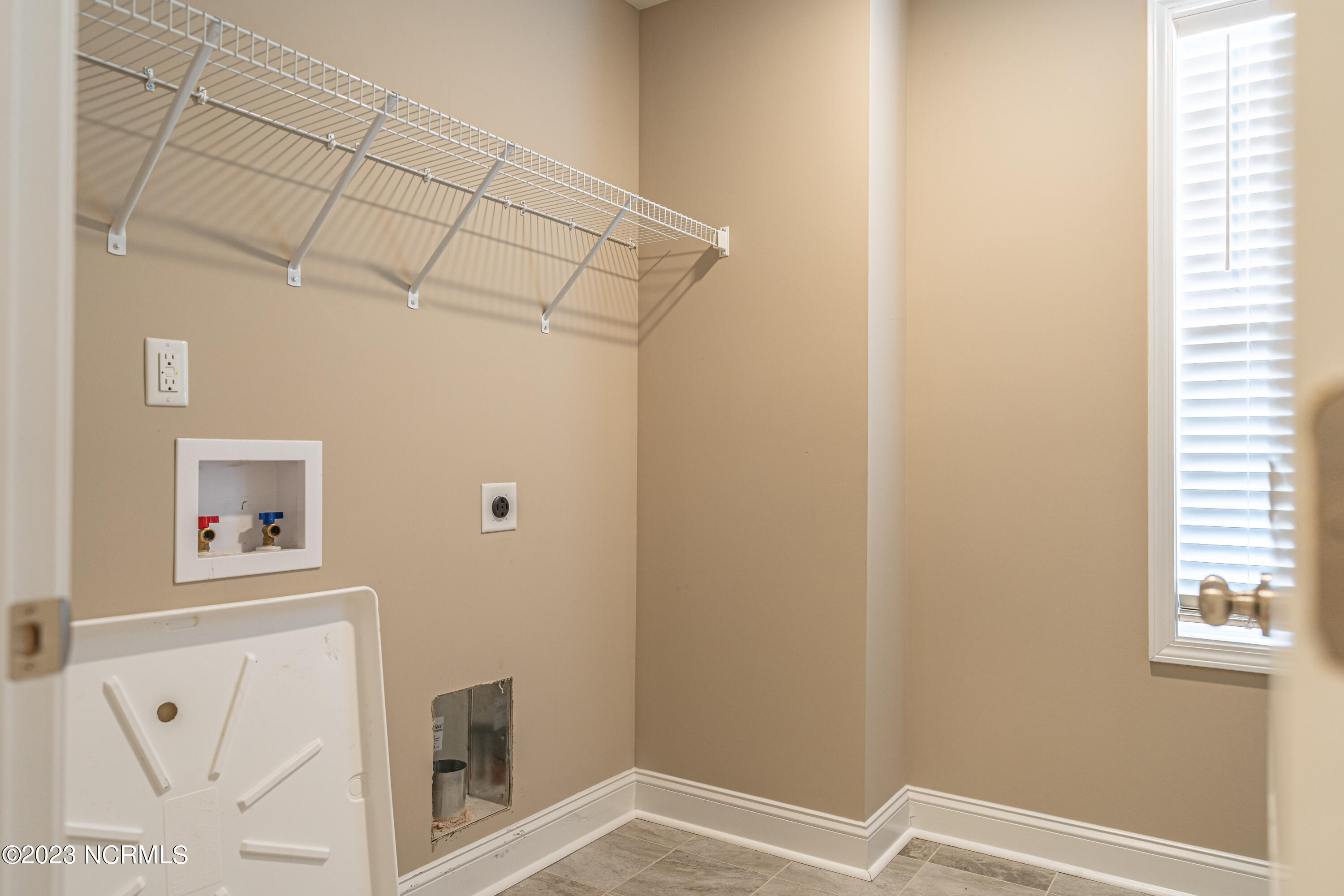 1925 Sweetfern Place