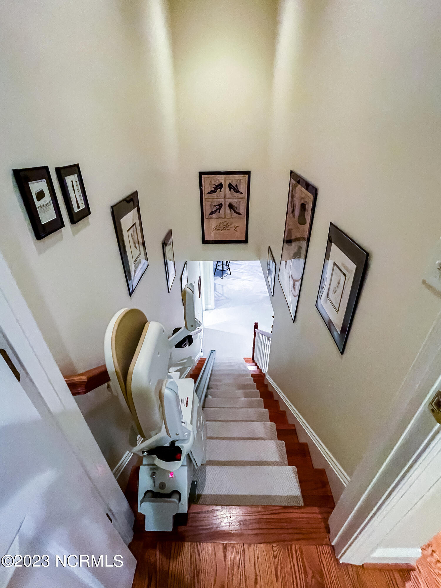 115 Lake Forest Drive SW