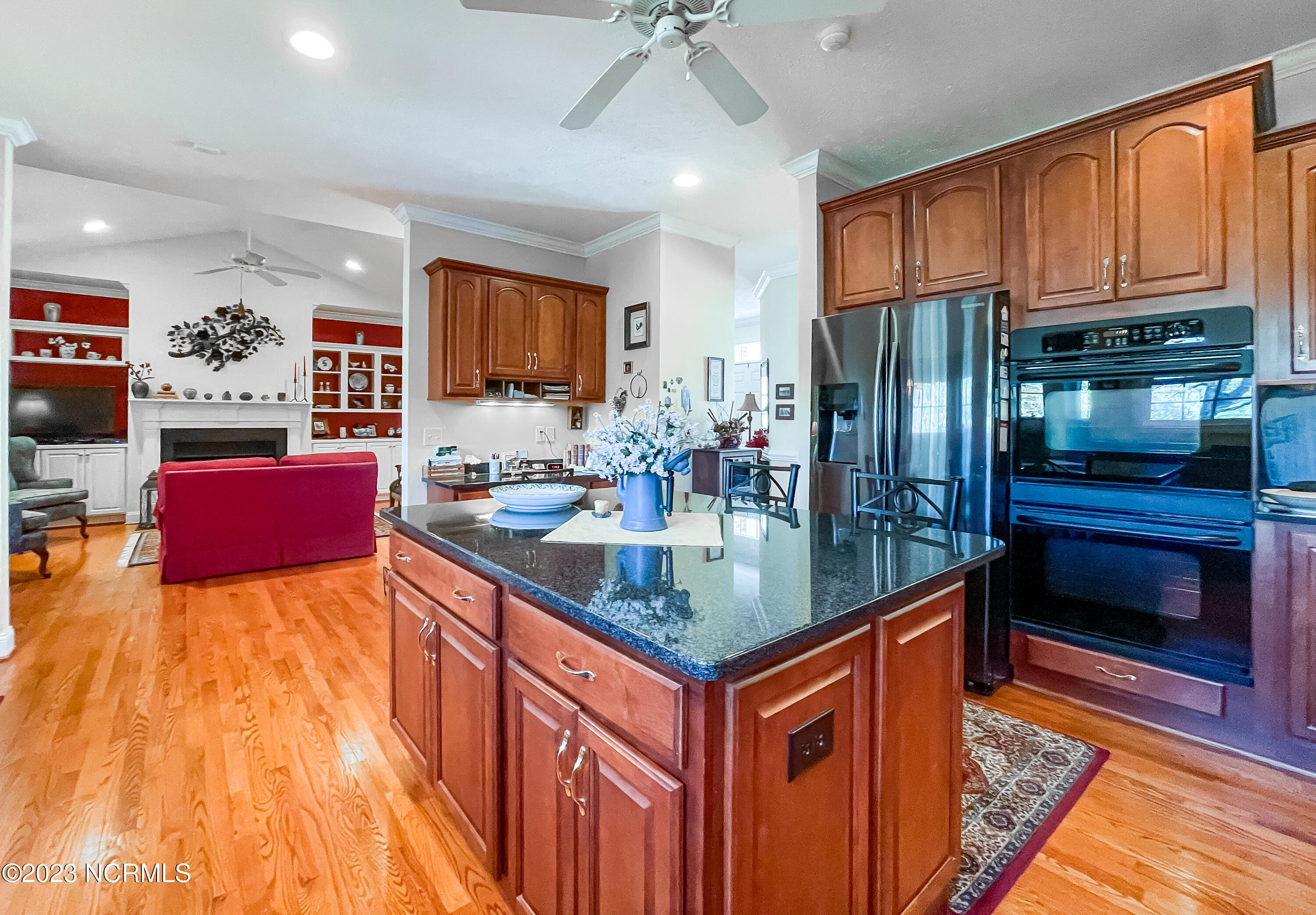 115 Lake Forest Drive SW