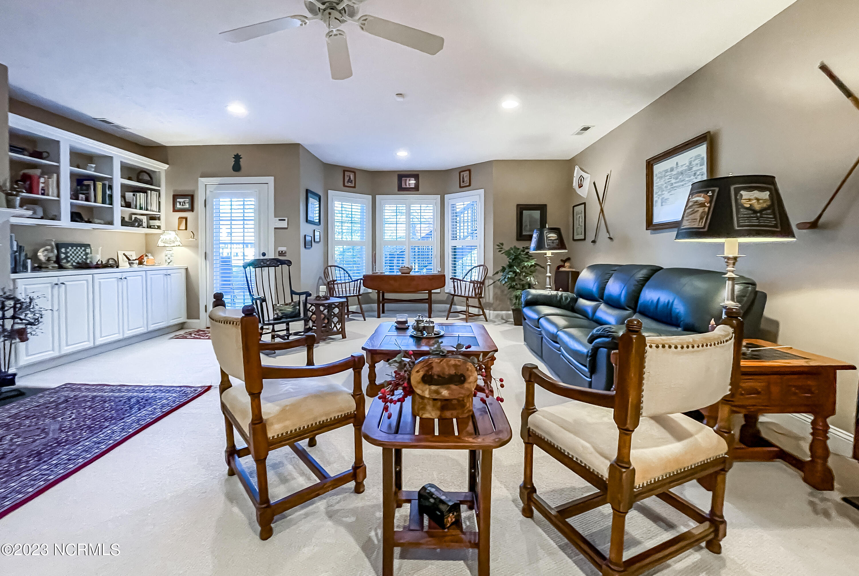 115 Lake Forest Drive SW