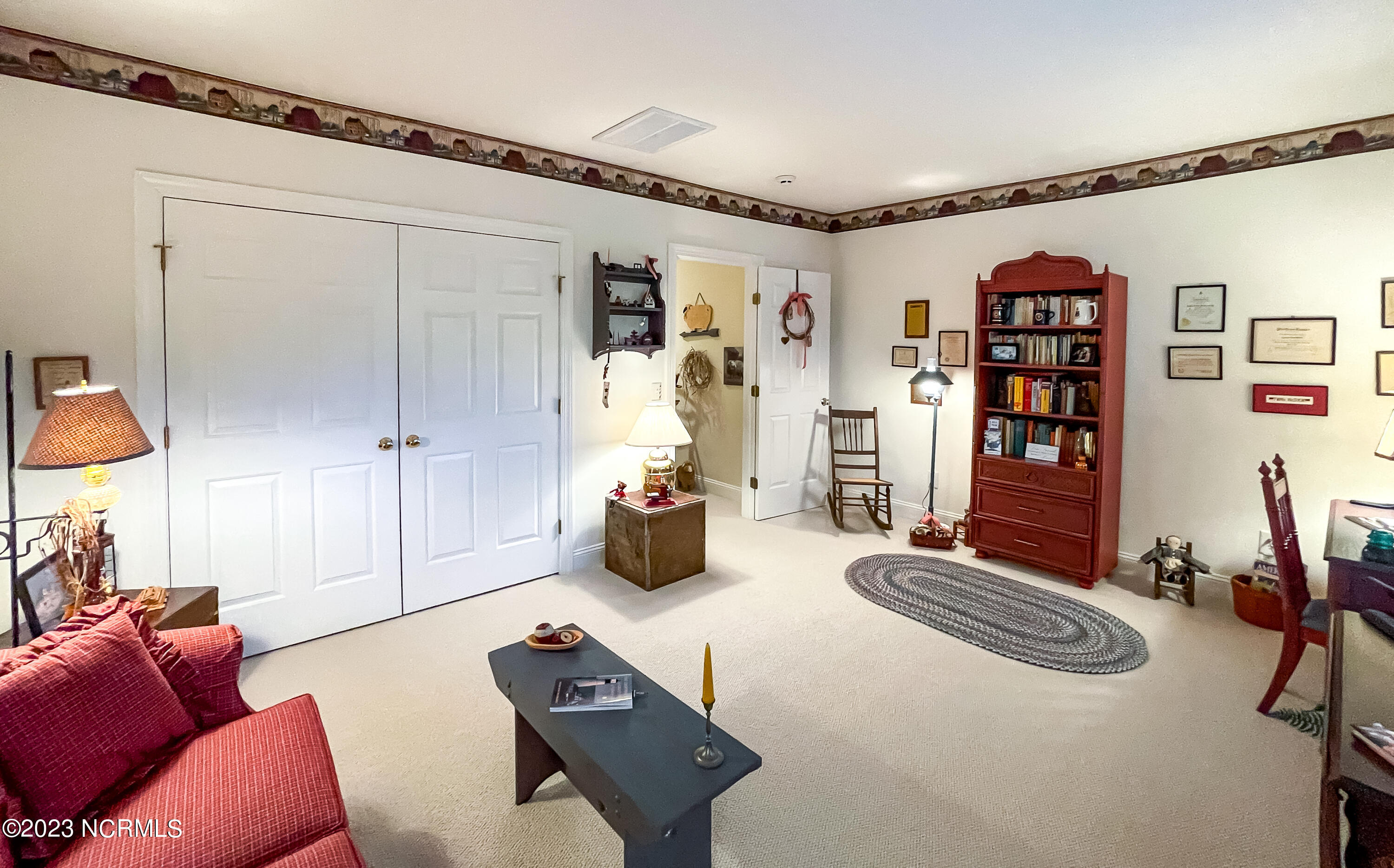 115 Lake Forest Drive SW